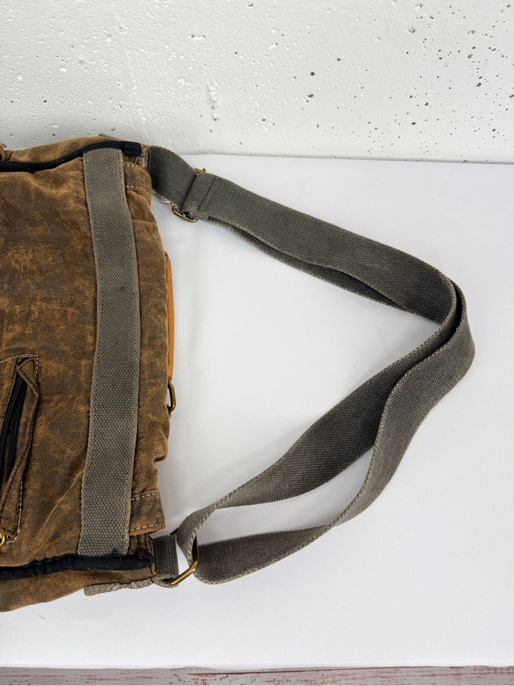 Bed Stu brown distressed leather crossbody messenger bag READ - Picture 6 of 16
